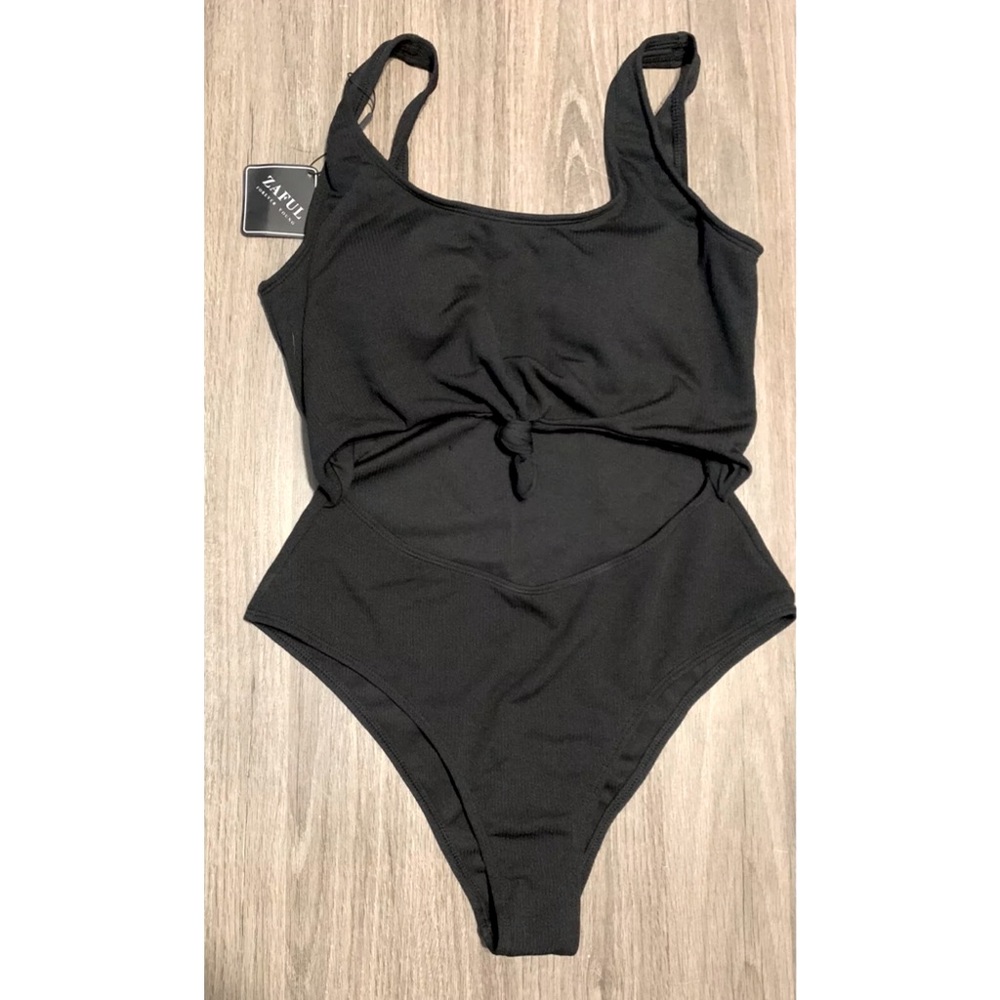 ZAFUL Women’s Ribbed Knotted Cutout Swimsuit